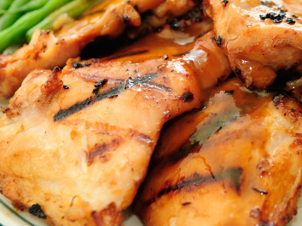 Chicken thighs with spicy peanut sauce recipe and nutrition eat this much