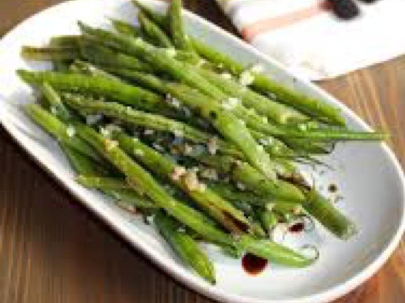 Green Beans with Olive Oil, Balsamic, and Garlic Recipe and Nutrition