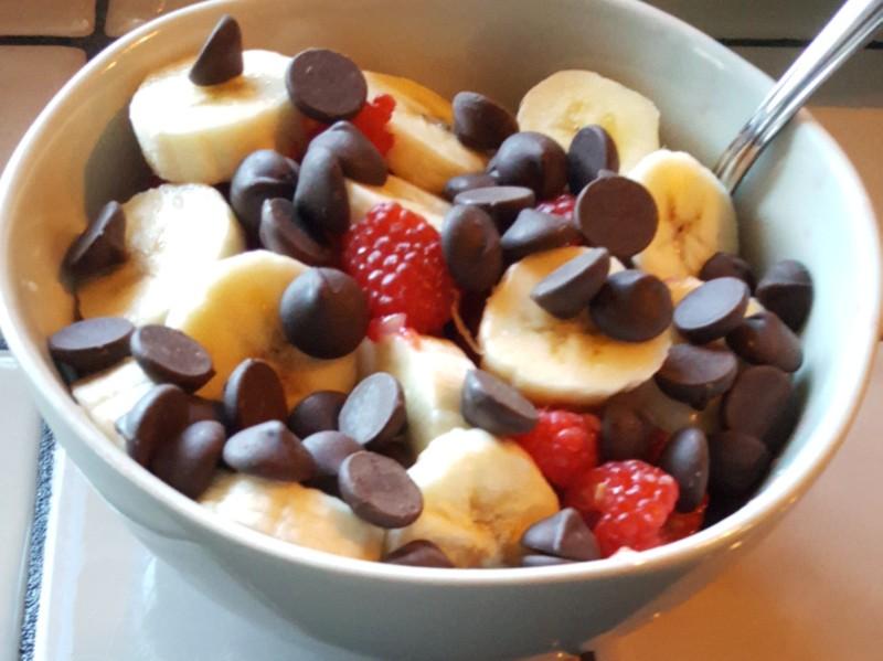 Banana, Berries, and Bittersweet Chocolate Snack Recipe and Nutrition