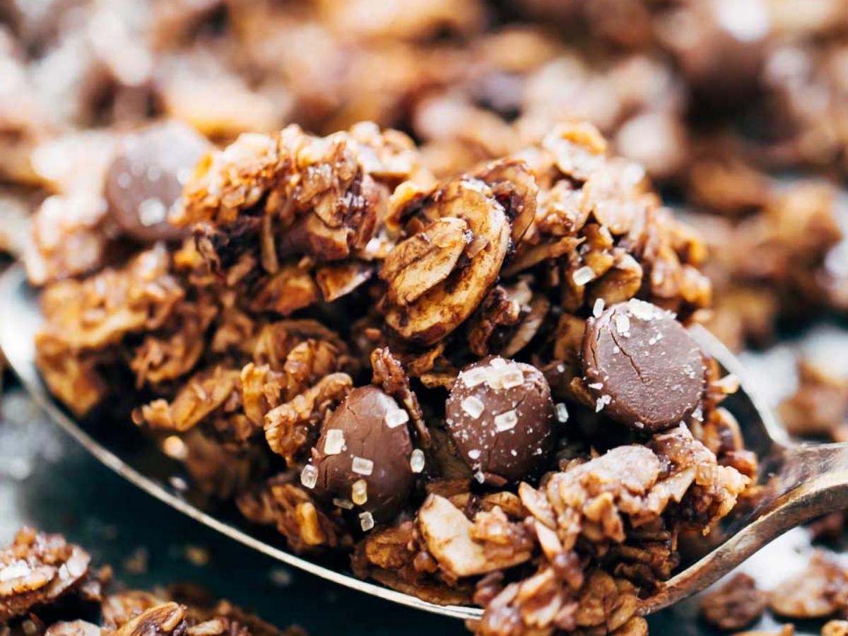 Chocolate Granola Recipe and Nutrition Eat This Much